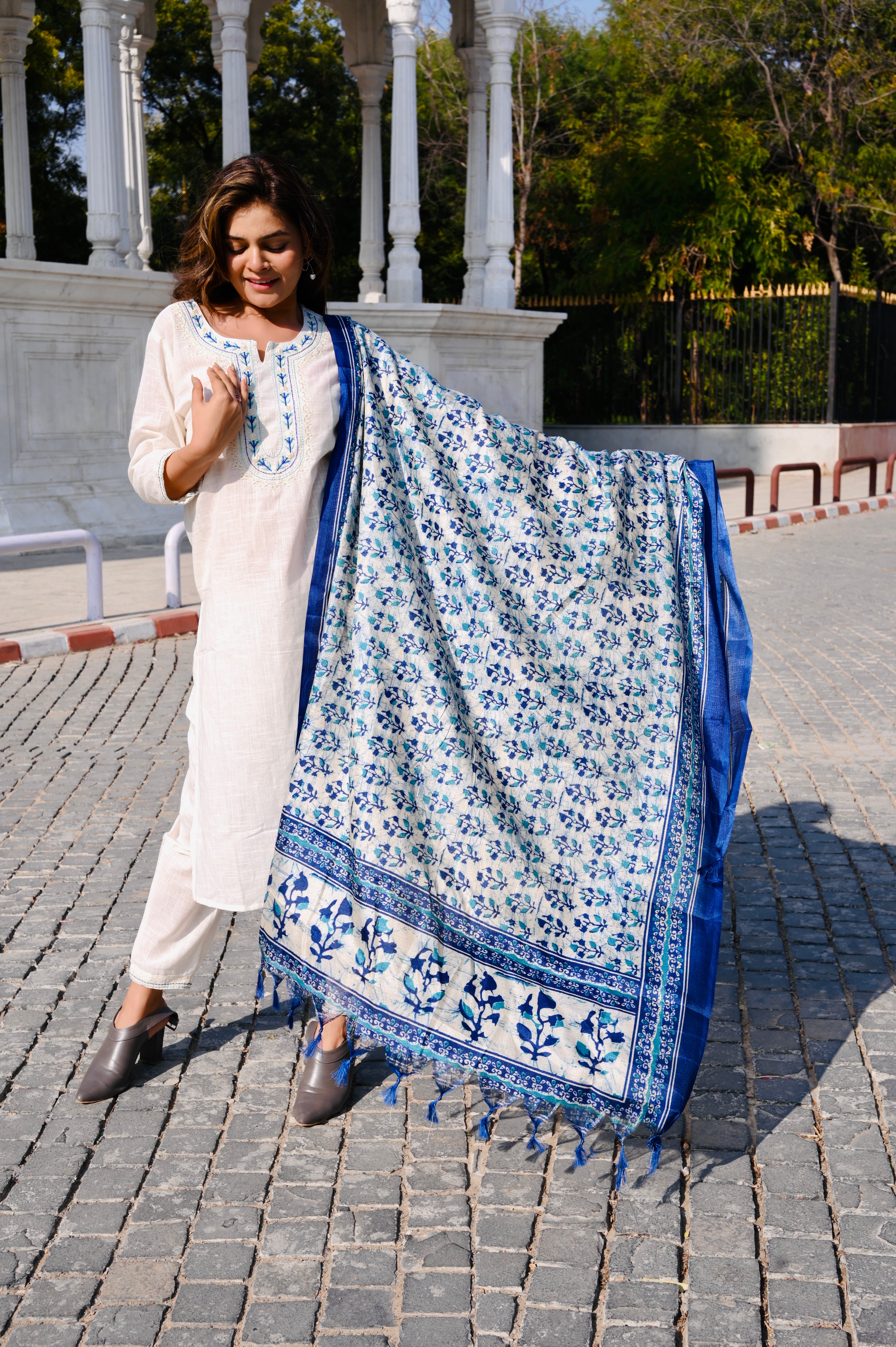 Elegant Ivory Cotton Khadi 3-Piece Embroidered Dress