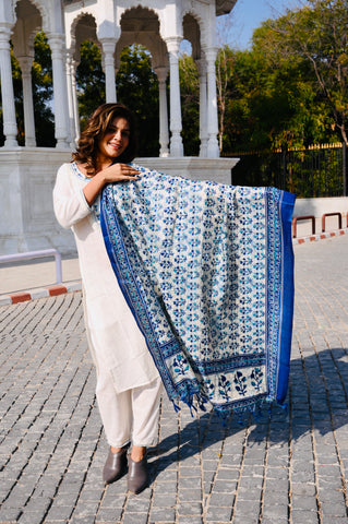 Elegant Ivory Cotton Khadi 3-Piece Embroidered Dress