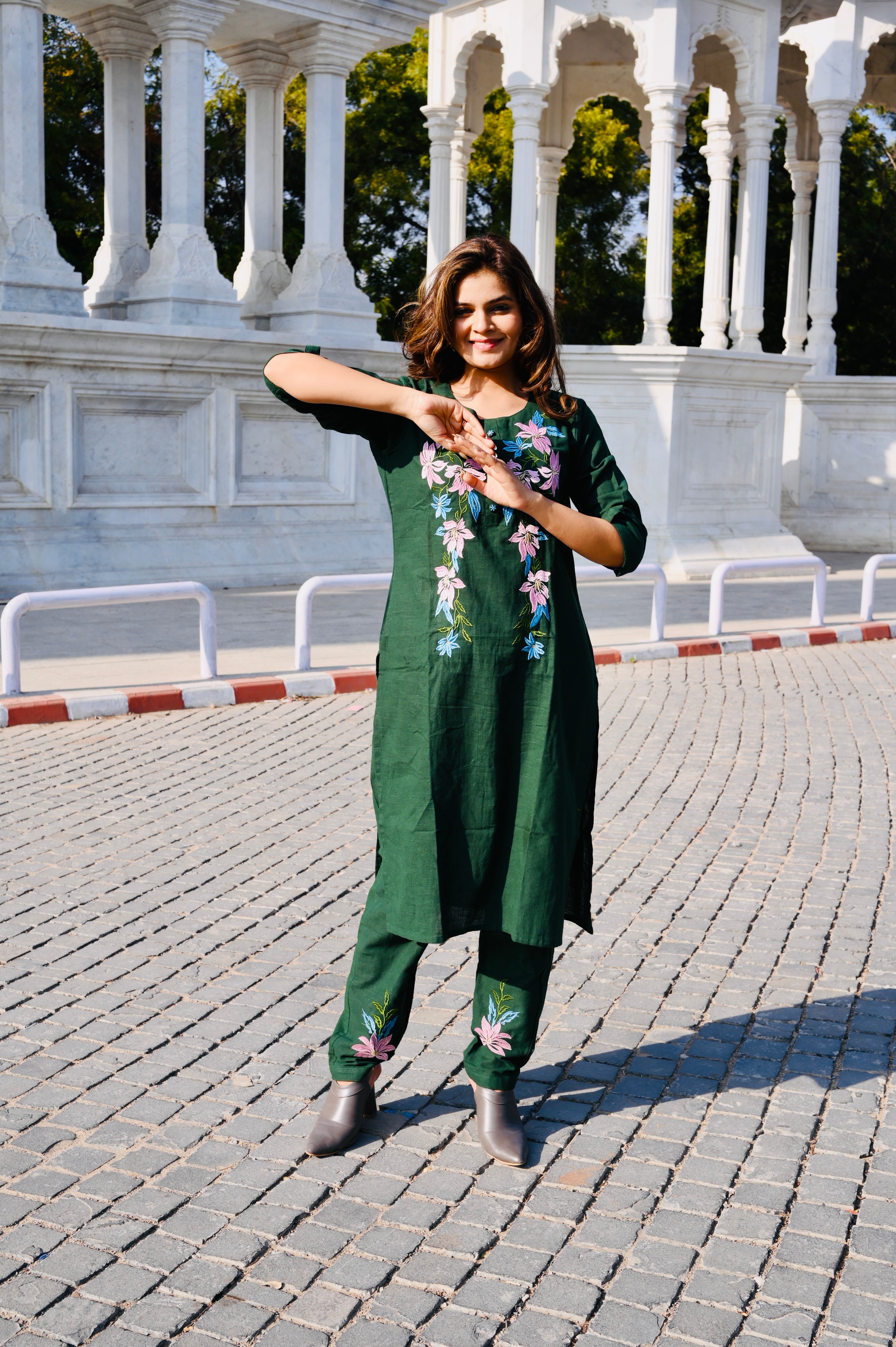 Floral Embroidered Green Cotton Kurti Pant Set with Dupatta